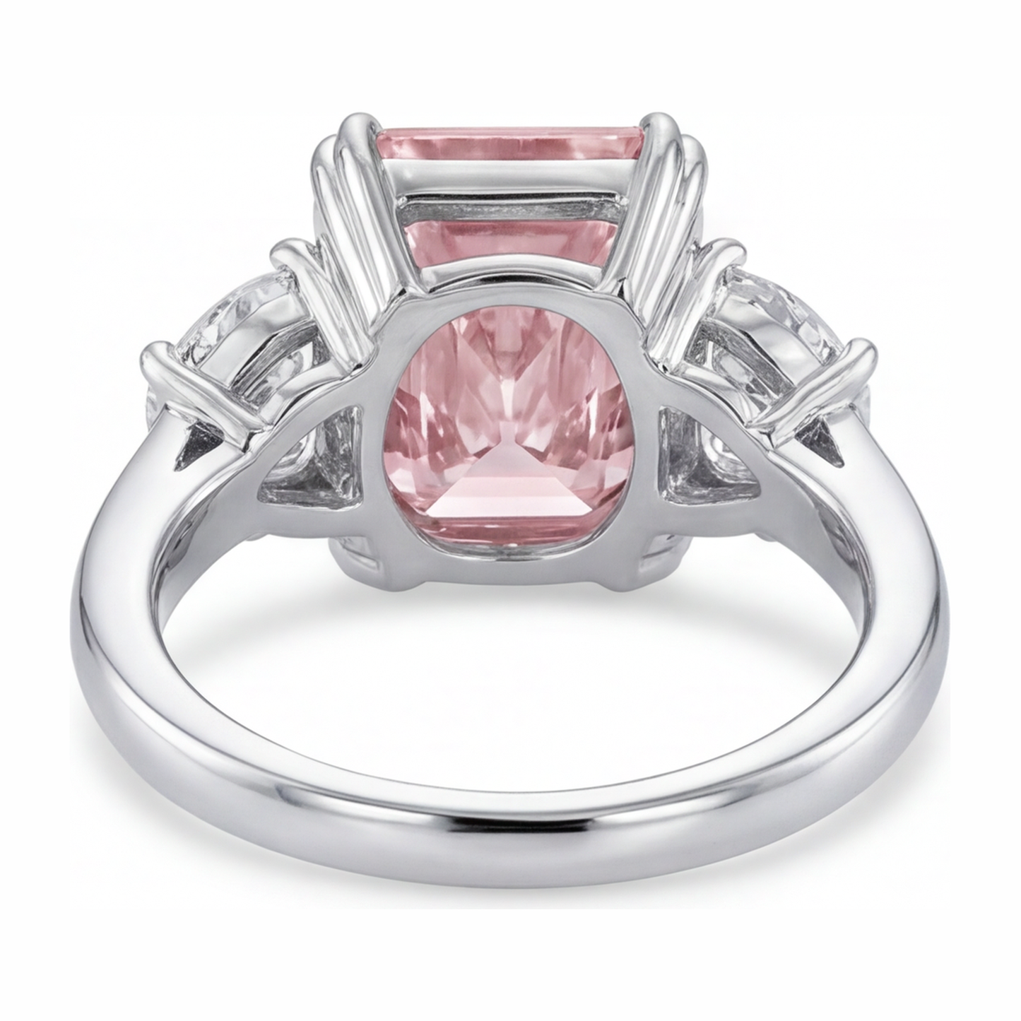 Pinkfarbener Diamantring 6 Karat im Labor gezüchtet Radiant-Schliff Drei-Stein Schlicht 14 Karat Weißgold