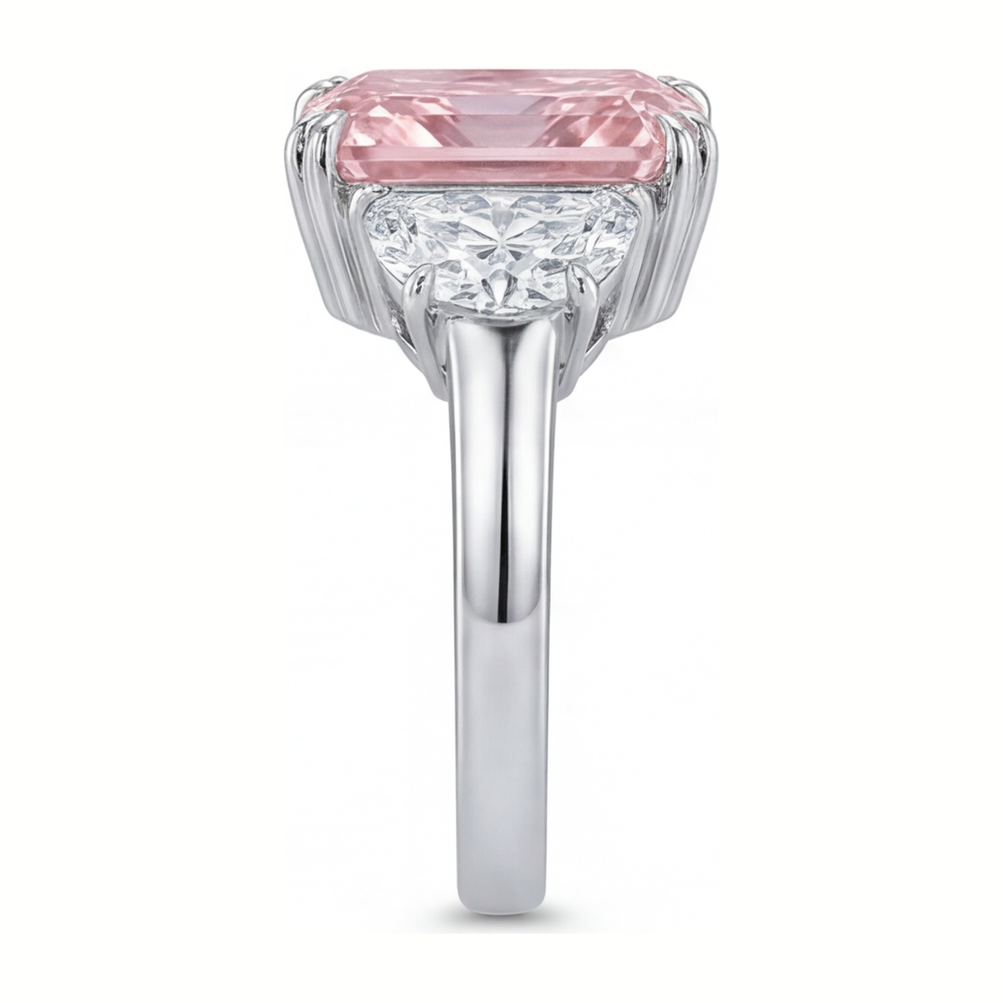 Pinkfarbener Diamantring 6 Karat im Labor gezüchtet Radiant-Schliff Drei-Stein Schlicht 14 Karat Weißgold