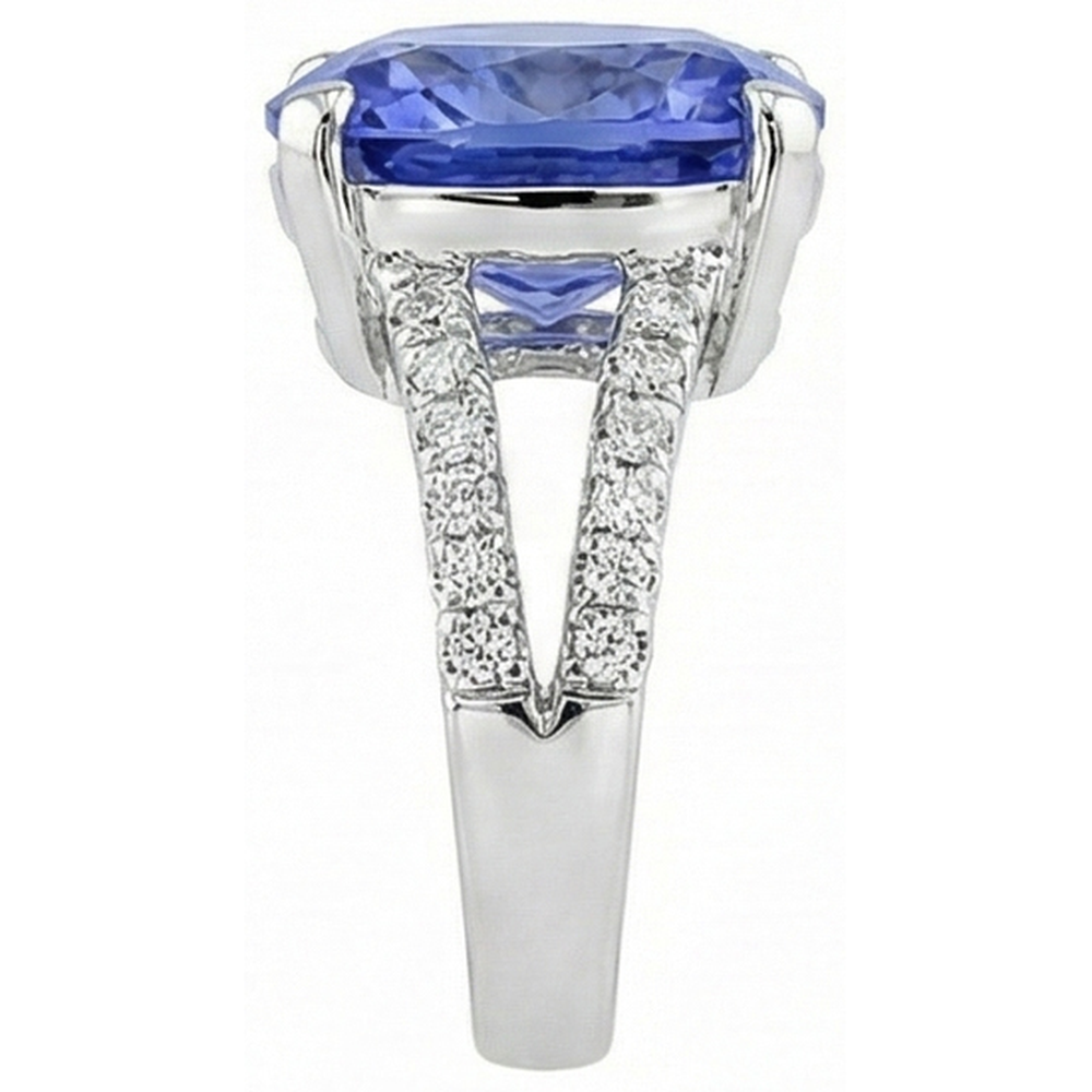 echter round diamant 7Karat ring auf Weiß