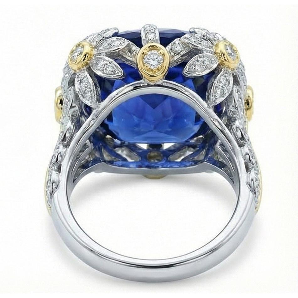 echter oval diamant 8Karat ring auf Weiß