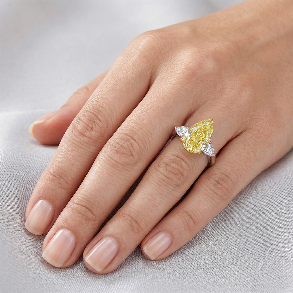 Bicolor 14K Gold VVS Kanariengelber Diamant Drei-Stein-Ring 3,25