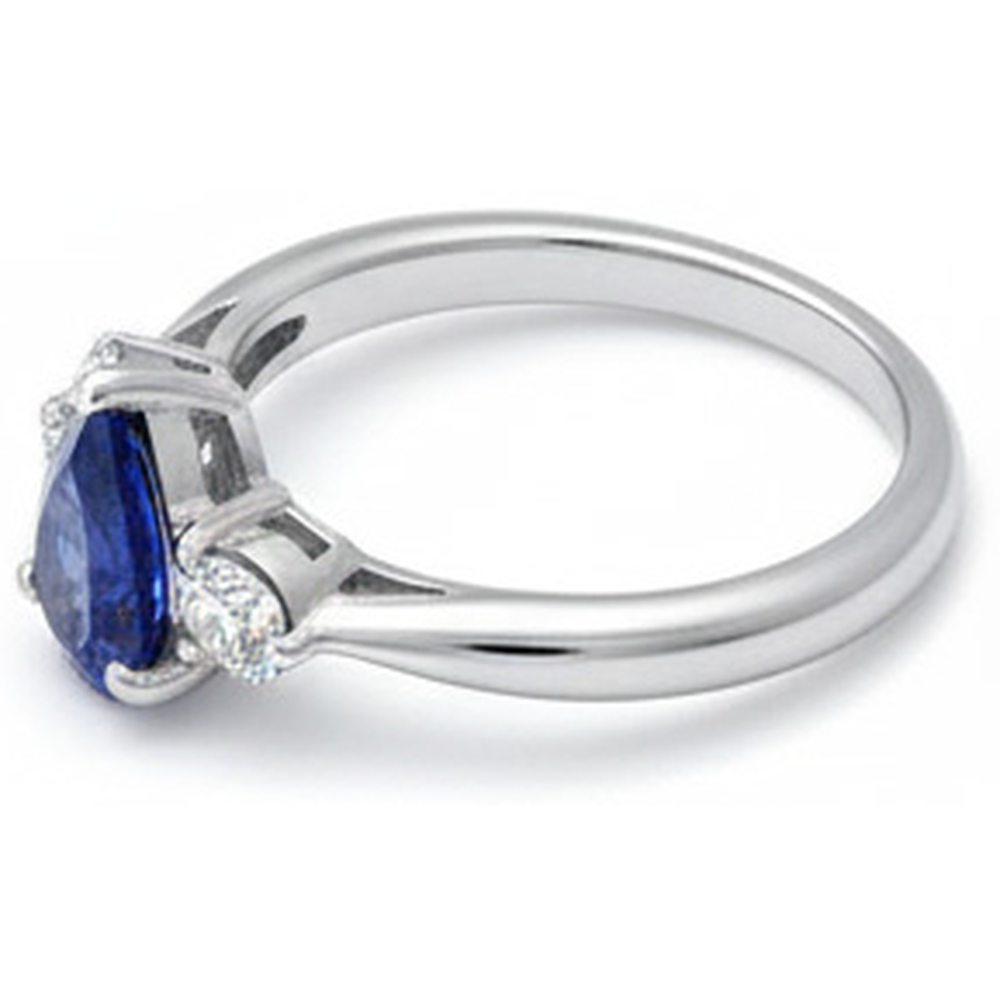 Blauer Saphir-Ring