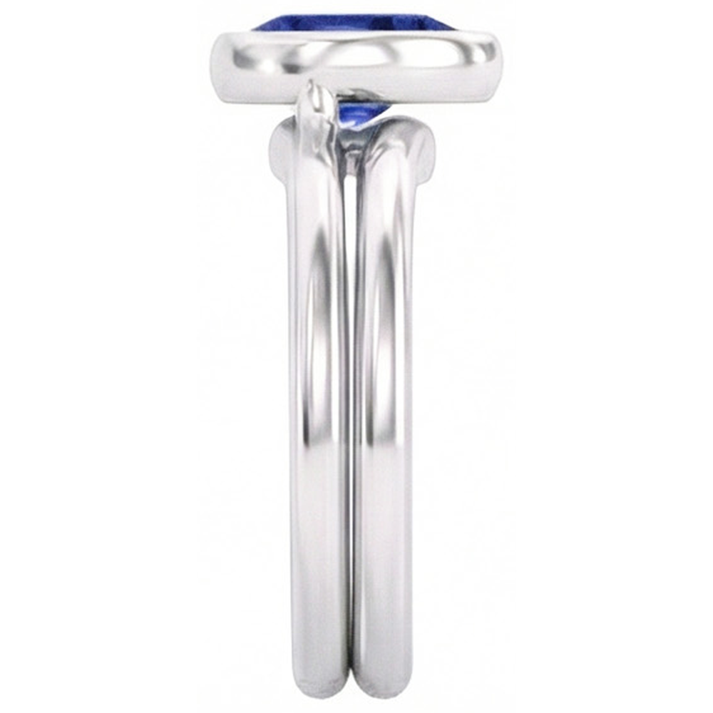 Birnen-Schliff Kornblumenblauer Saphir Ring in 14K Weißgold – Schrägansicht