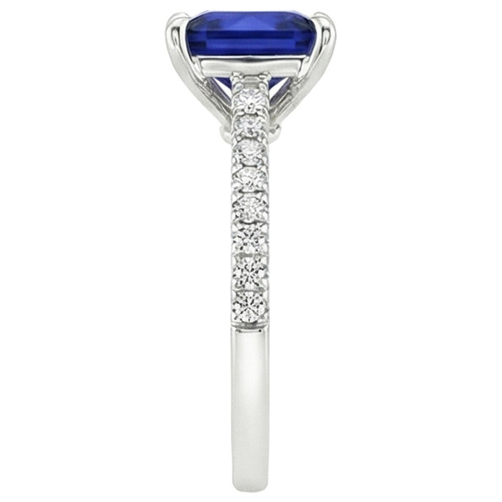 echter round diamant 5.5Karat ring auf Weiß