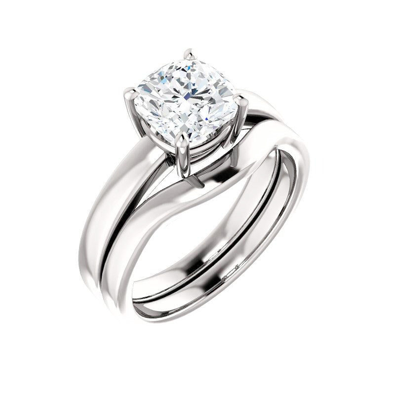 Cushion Edler Diamant Ring in 14K Weißgold – Seitenansicht