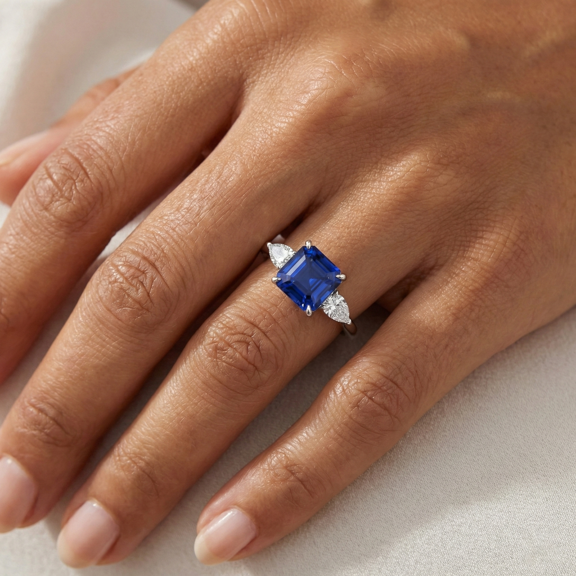 echter cushion diamant 2.75Karat ring mit Diamantbesatz