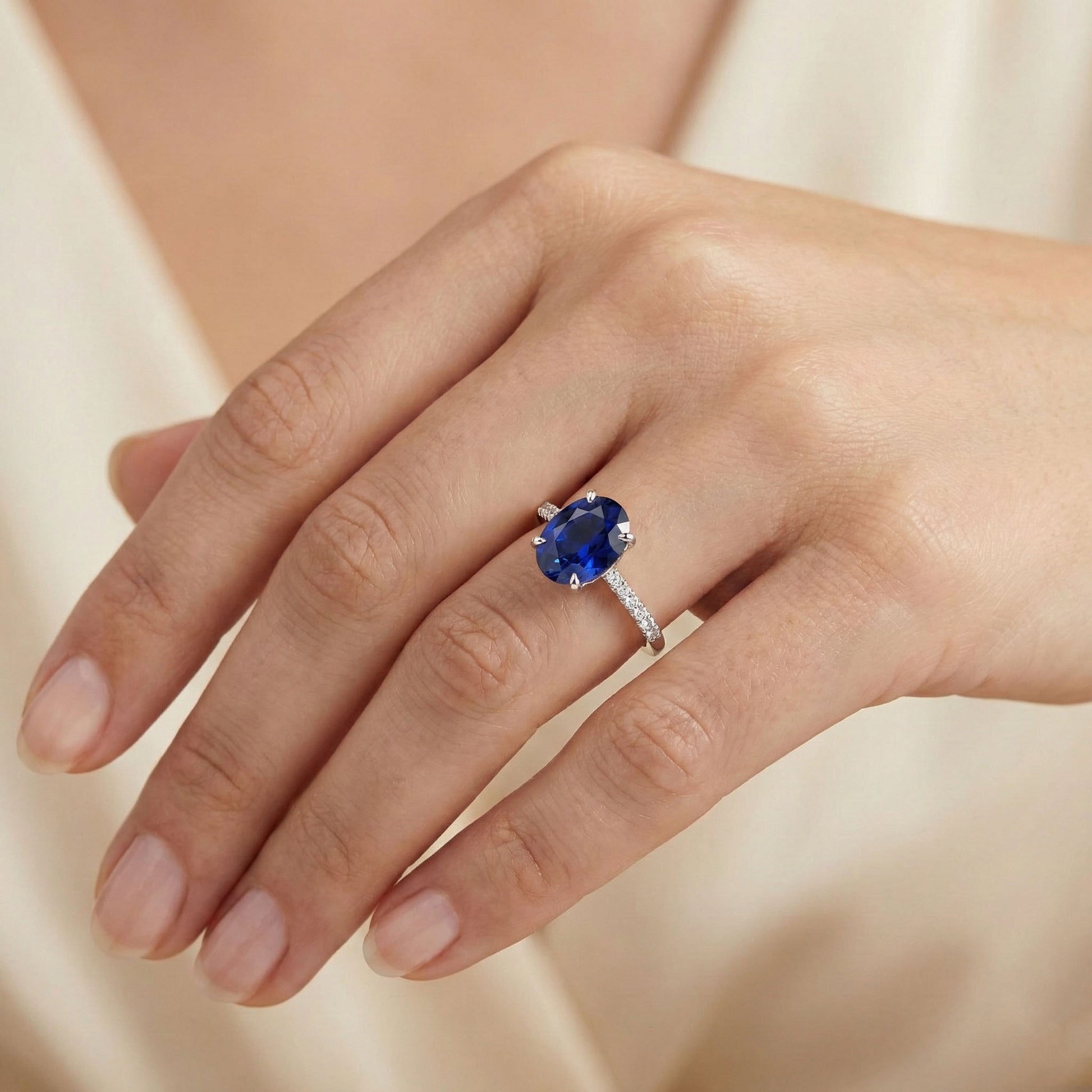 echter oval diamant 3.50Karat ring Dreiviertelansicht