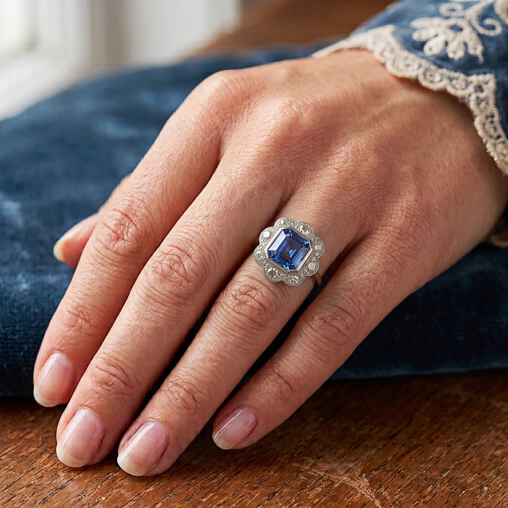 Diamant Halo Saphir Ring Lünette Set Asscher Cut Flower Style 4 Karat