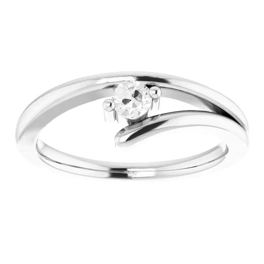 Einzelstein-Ring 14K Weißgold mit Diamant – Hauptansicht