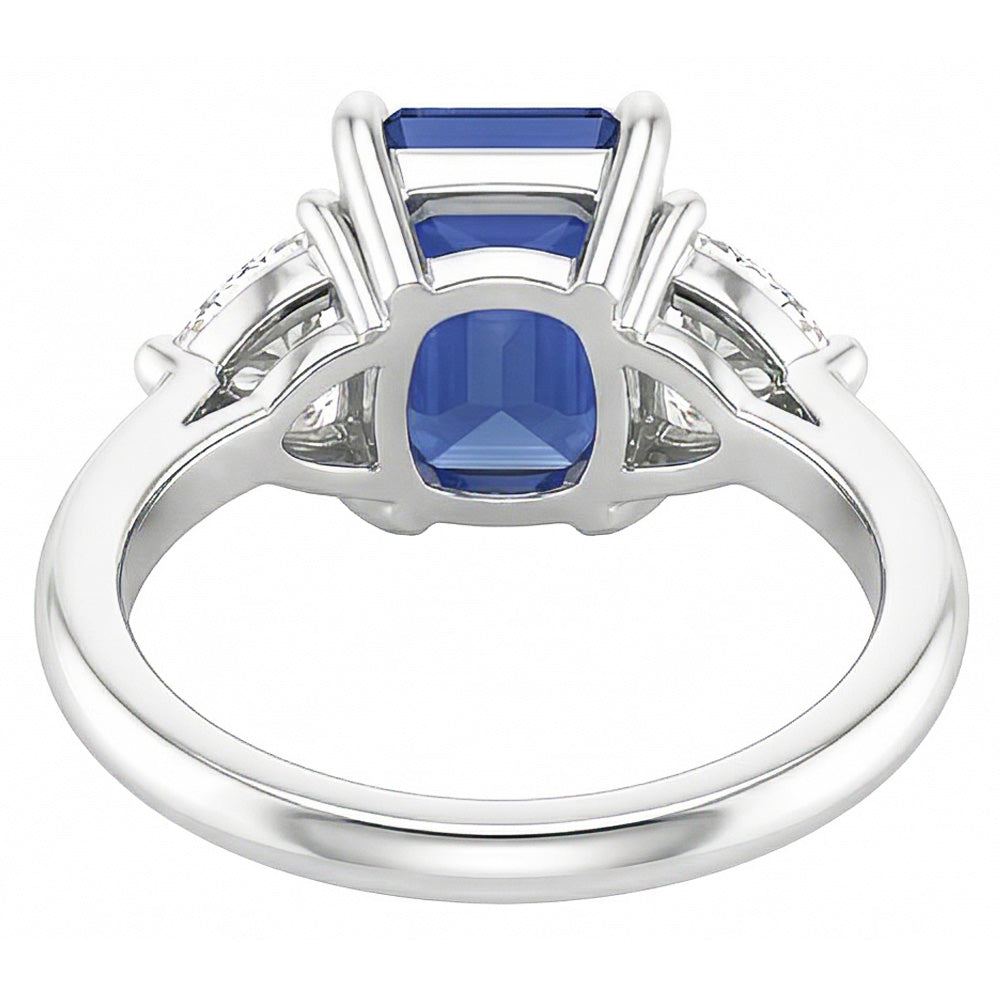 Drei-Steine-Billionen-Natürlicher Diamant ( nicht im Labor gezüchtet )-Ring Natürlicher blauer Saphir 2 Karat Zinken