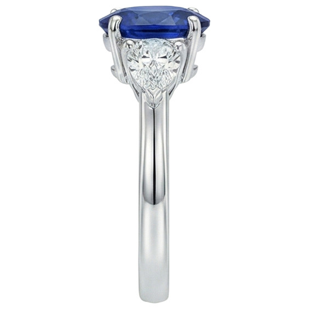 echter oval diamant 5.50Karat ring auf Weiß