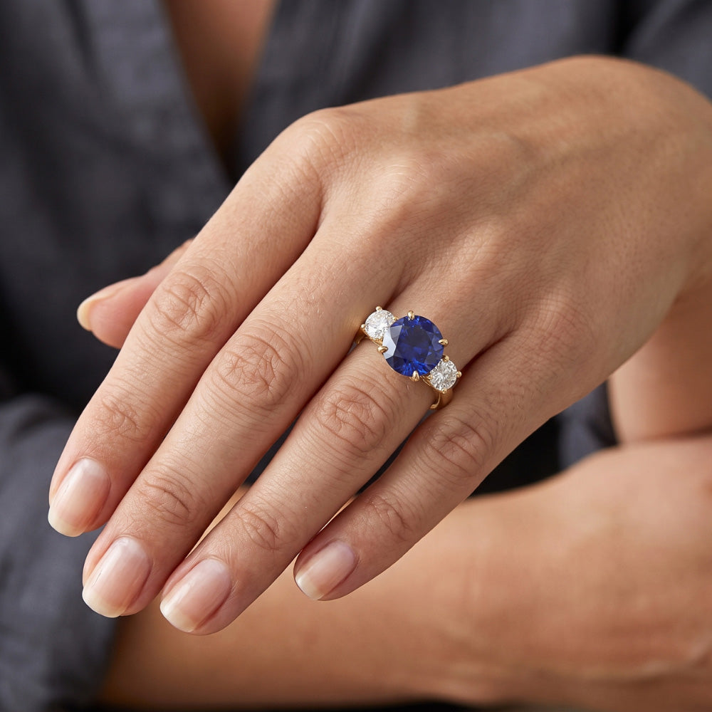 Drei Steine runder blauer Saphir & Natürlicher Diamant ( nicht im Labor gezüchtet ) Ring 5 Karat Schmuck