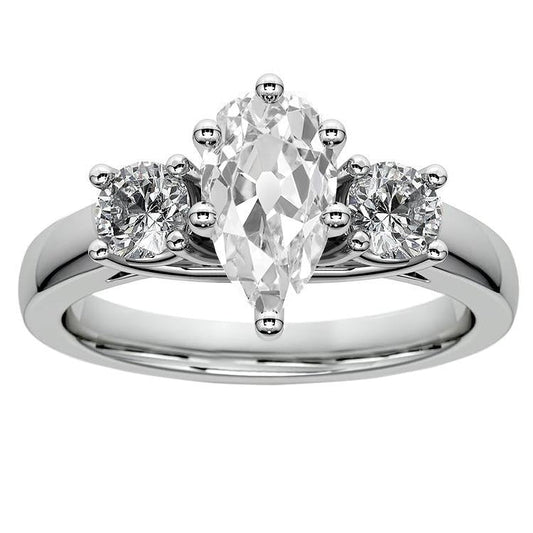 Echt Diamanten Im Alten Minenschliff Mit Drei Steinen Und Birnen 5,50 Karat 14K Gold