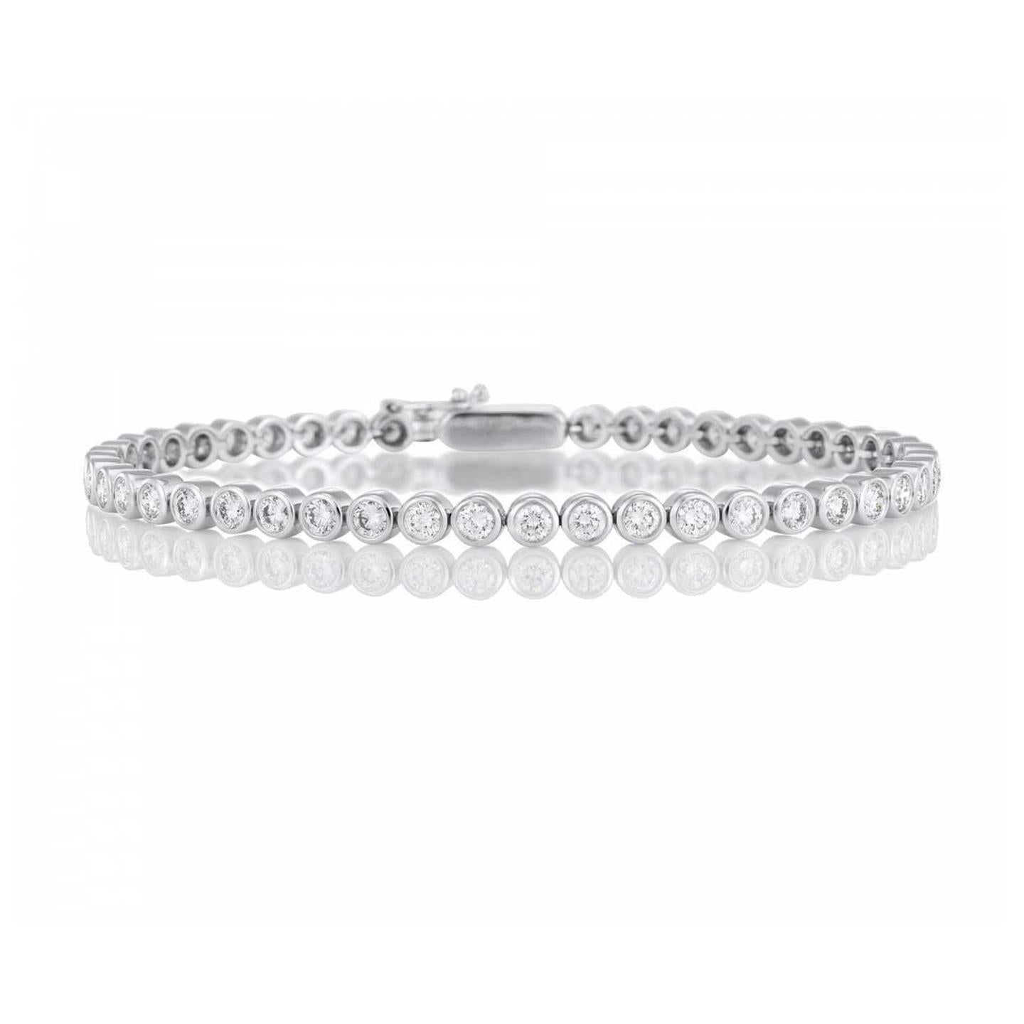 Funkelndes Lünetten-Set Rundschliff 4,50 Karat Echt Diamanten Armband WG 14K