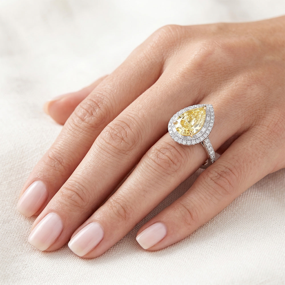 Gelber Kanarienvogel-Diamant Halo-Ring – VVS Reinheit 3 Karat 14