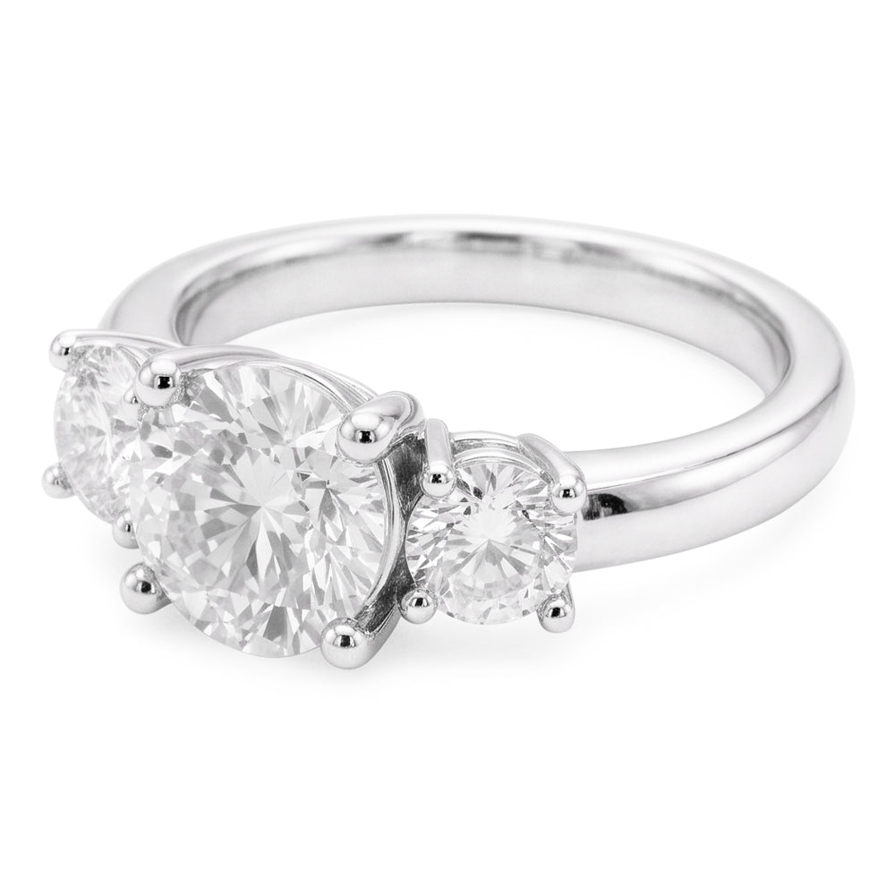 Glänzender Dreisteinring – Diamant 2,50 Karat von HarryChadEnt
