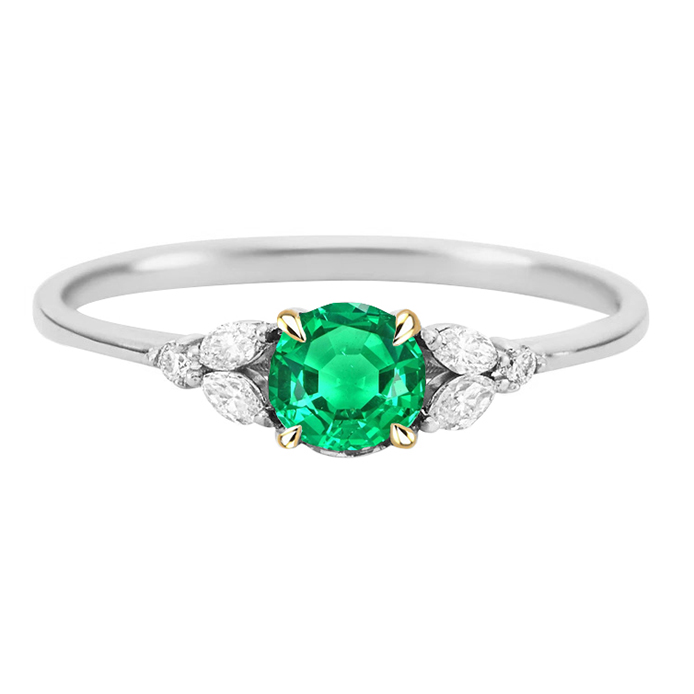 Edler Smaragd Brillantschliff Farbstein-Ring in 14 Karat Zweifarbig Gold – Hauptansicht