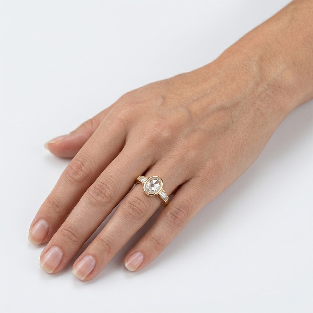 Handgemachter Drei-Stein-Ring mit Antiker Rosen-Schliff Diamant