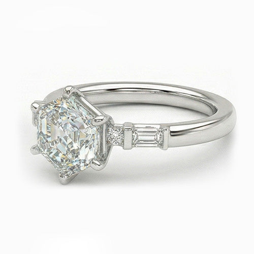 Natürlicher Diamant Verlobungsring – Seitenansicht