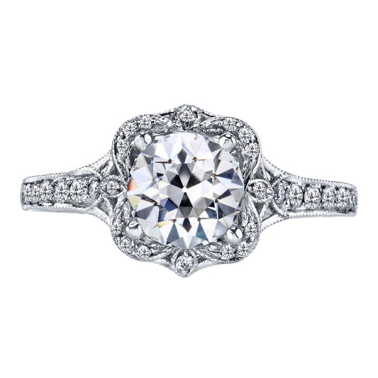 Antik-Kissen-Schliff Diamant Ring in 14 Karat Weißgold – Hauptansicht