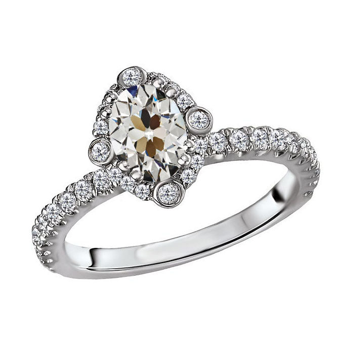 Antik-Kissen-Schliff Brillant Ring in 14K Weißgold – Hauptansicht