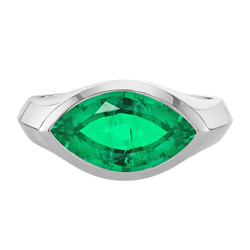 Glänzender Edelstein-Ring 4 Karat – Hauptansicht