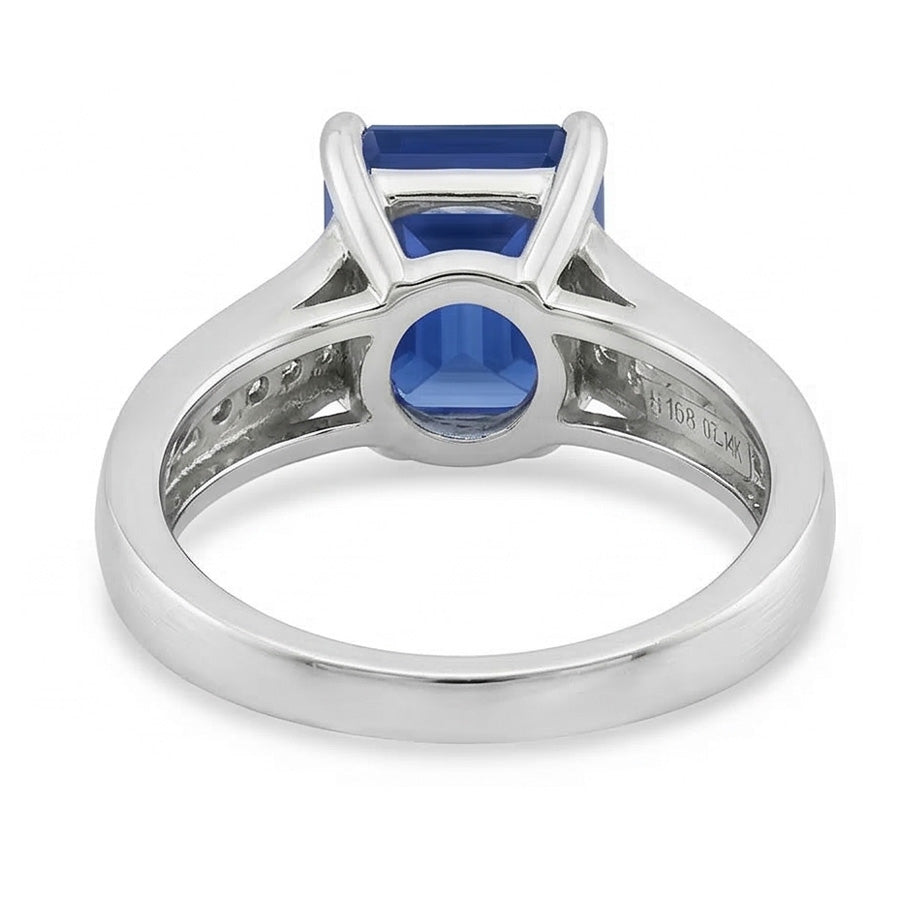 echter baguette diamant 2.50Karat ring auf Weiß