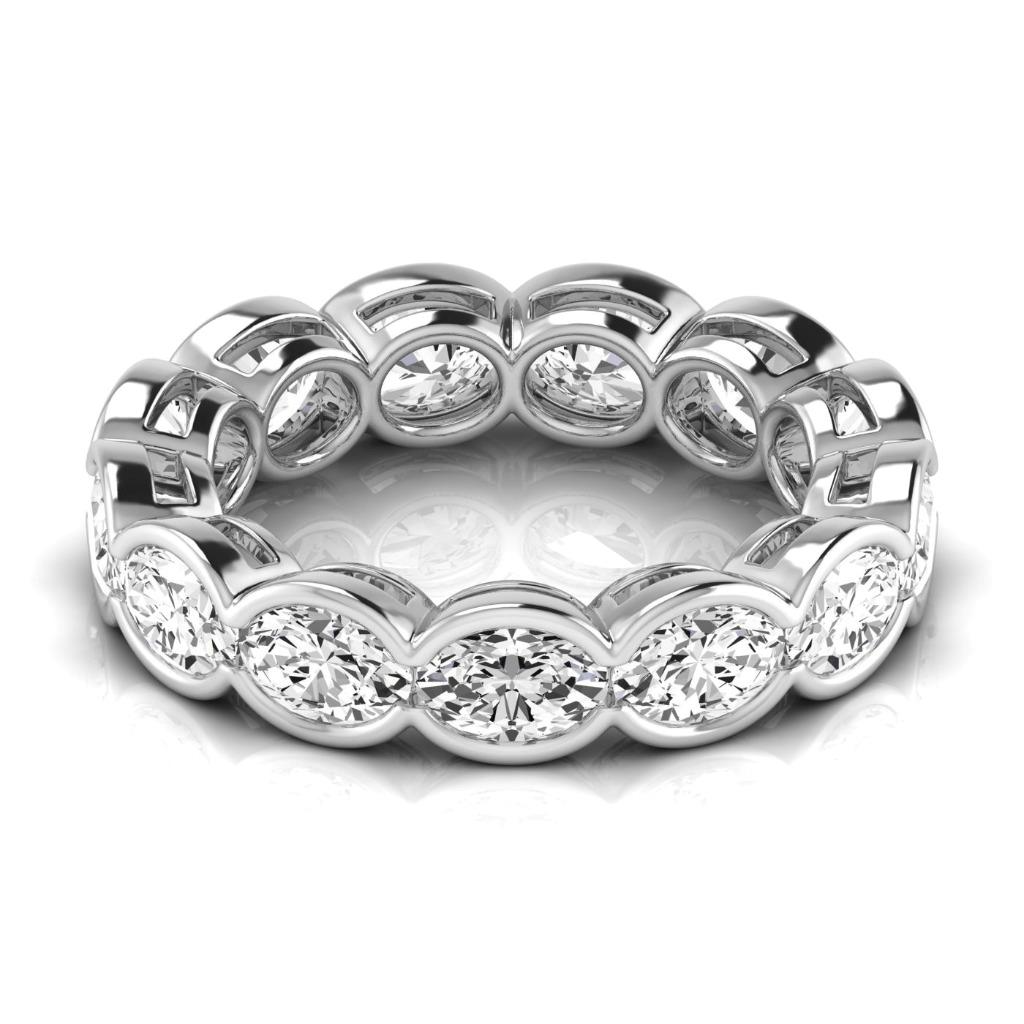Edler Diamant Oval-Schliff Eternity Band in 14K Weißgold – Frontansicht