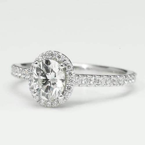 Ovaler Halo-Natürliche Diamantring 2,15 Karat