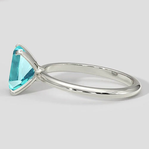 Paraiba-Ring im natürlichen Smaragdschliff aus Weißgold
