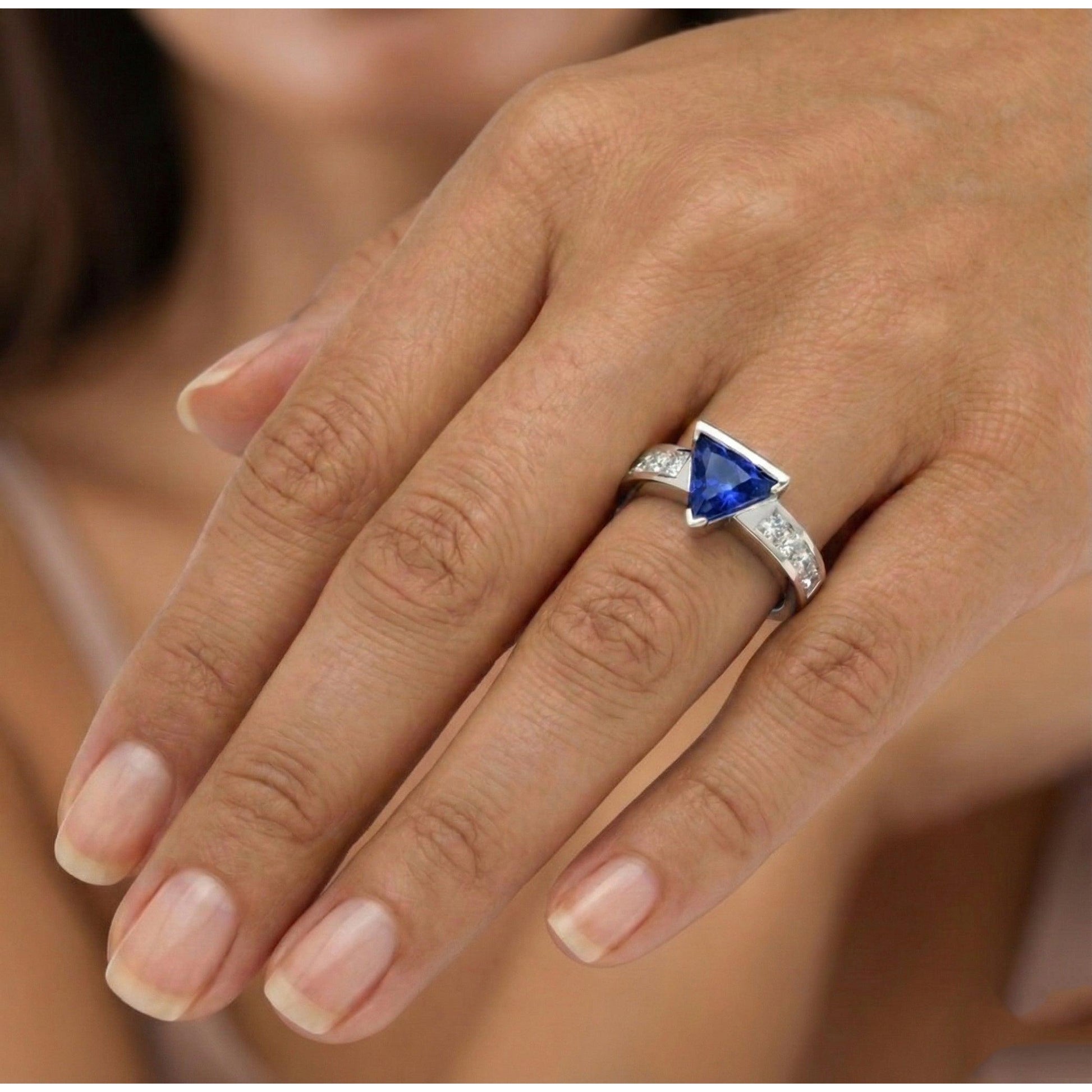 echter princess diamant 1.25Karat ring auf Weiß