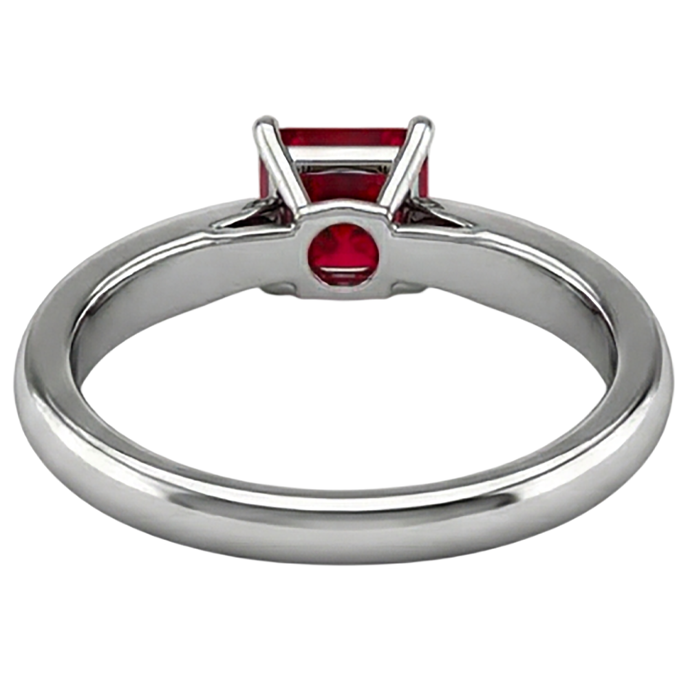 echter princess rubin 2Karat ring auf Weiß