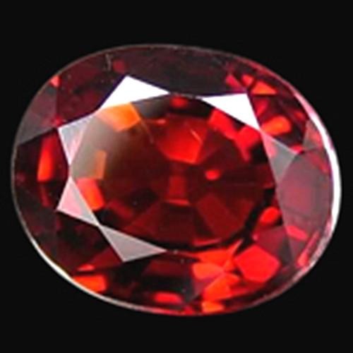Oval-Schliff Taubenblut-Rubin Ring in Gold – Hauptansicht