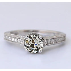 Antik-Kissen-Schliff Edler Diamant Akzent-Solitär-Ring in 14K