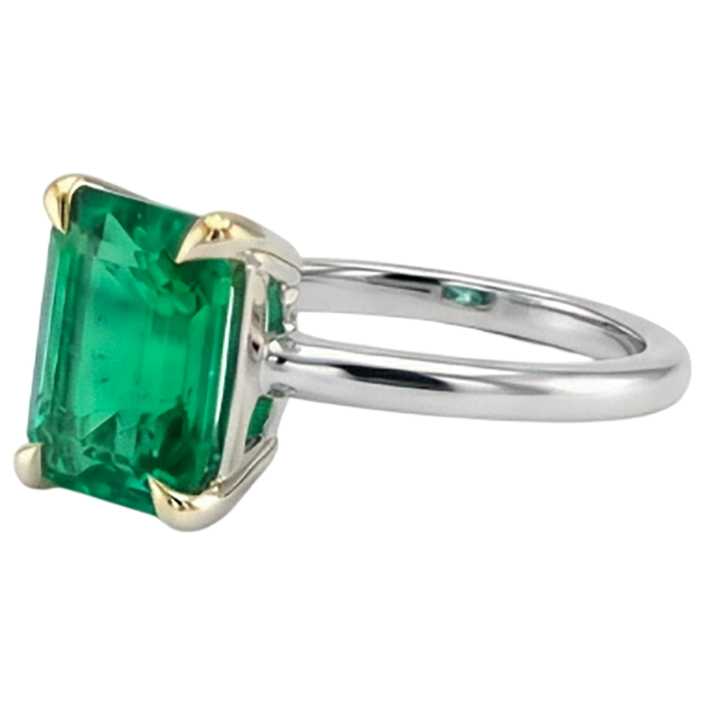 Exquisiter Smaragd Schmuckstein-Ring 2 Karat – Profilansicht