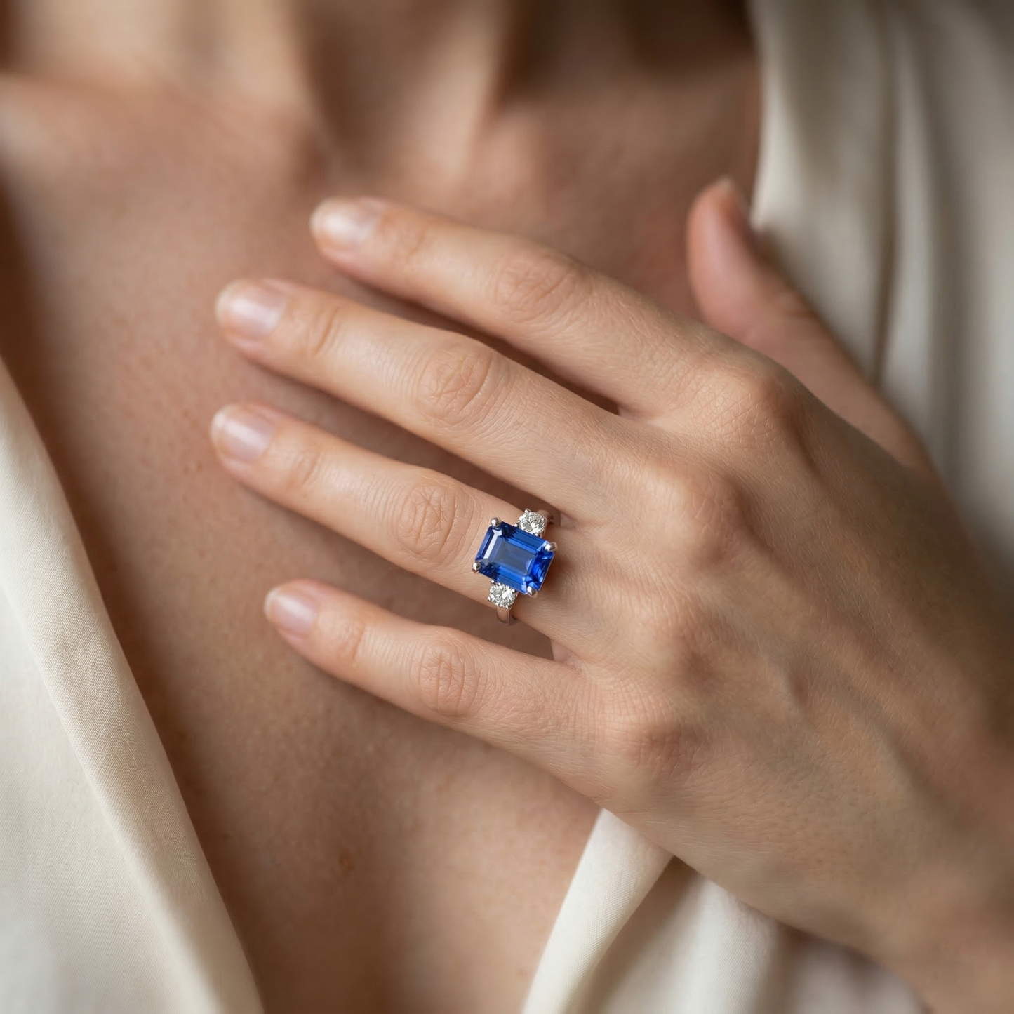 echter round diamant 3Karat ring auf Weiß