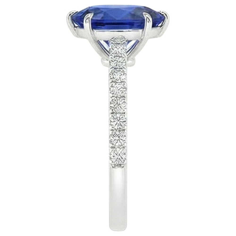 echter round diamant 5Karat ring auf Weiß