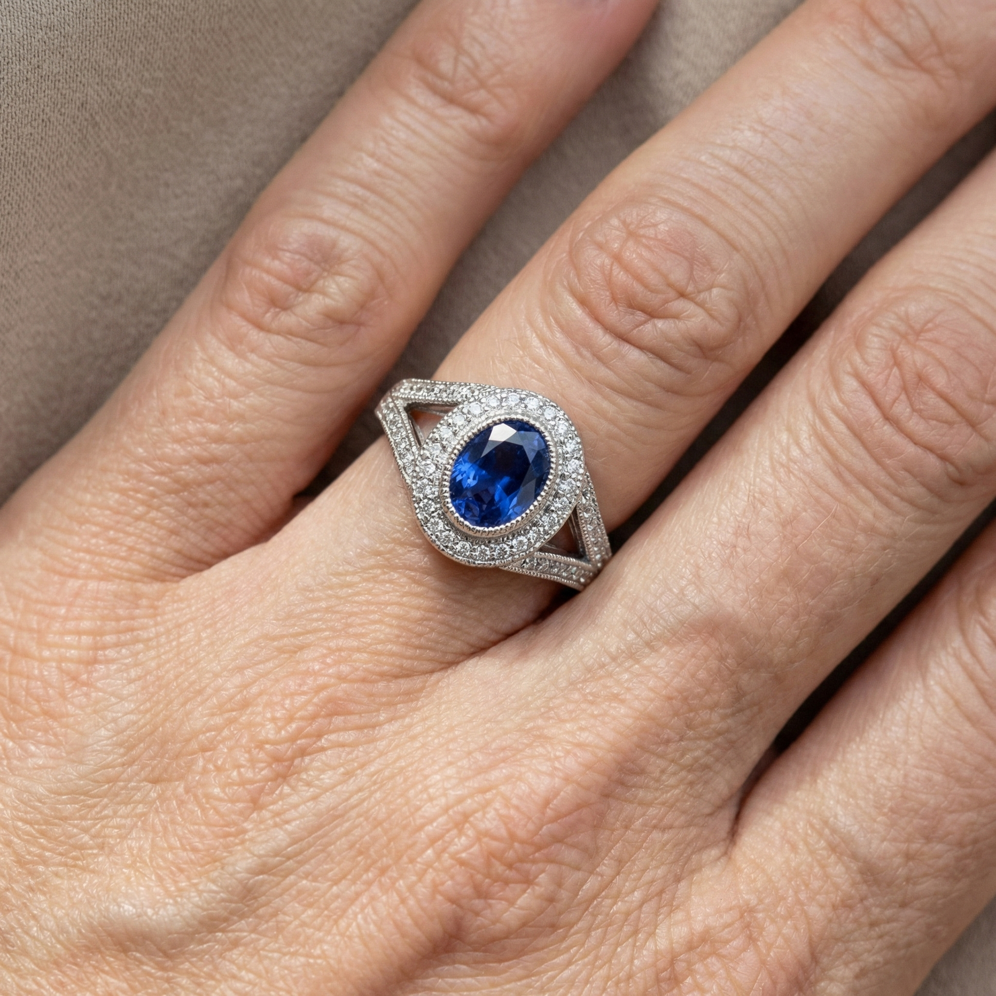 echter oval diamant 3.50Karat ring mit Diamantbesatz