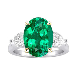 Oval Kolumbianischer Smaragd Schmuckstein-Ring in 14 Karat