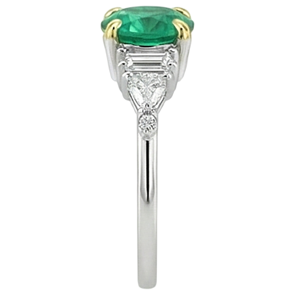 Edler Smaragd Rund-Brillant Edelstein-Ring in 14 Karat Zweifarbig Gold – Profilansicht