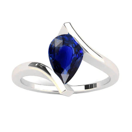 Tropfen-Schliff Kornblumenblauer Saphir Ring in 14K Weißgold – Seitenansicht