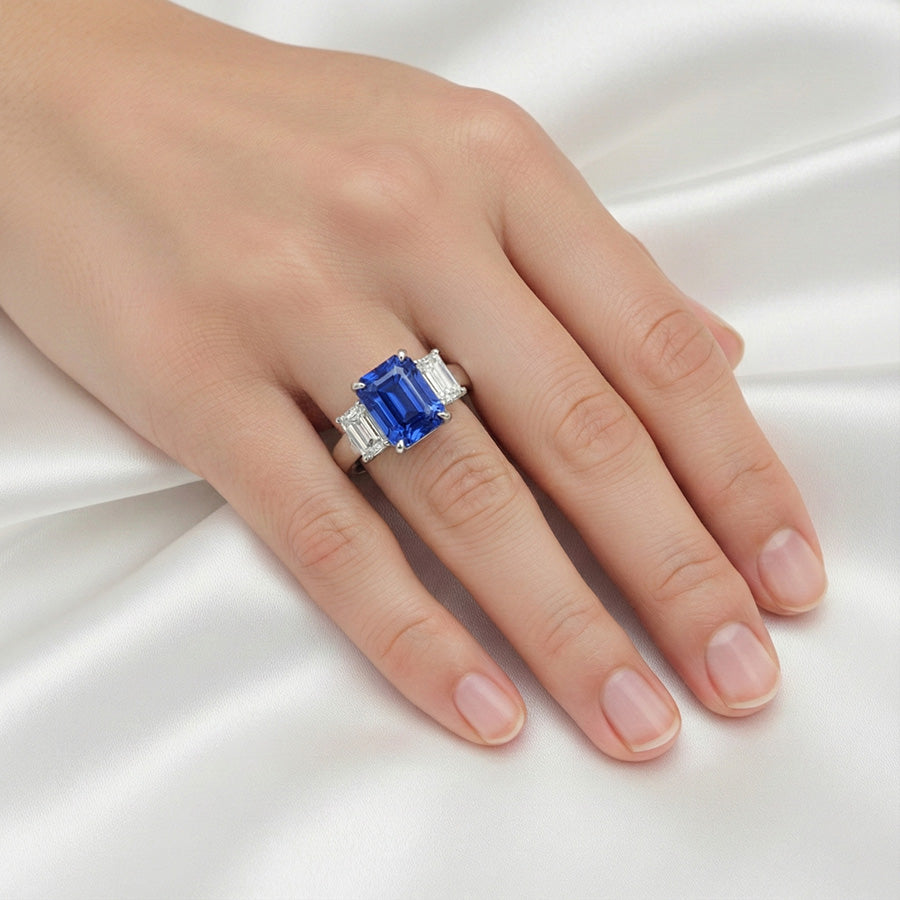 echter radiant diamant 5Karat ring auf Weiß