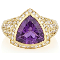 Edler Farbstein-Ring – Amethyst 8 Karat – HarryChadEnt