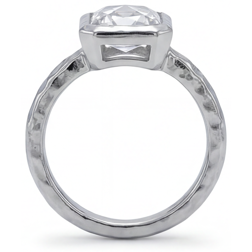 Solitär-Verlobungsring 14K Weißgold mit Brillant – Schrägansicht