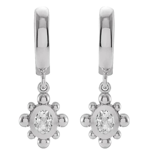 Gold-Natürliche Diamant-Hoop-Ohrringe 2 Karat Lünette Ovaler Altbergbauschliff