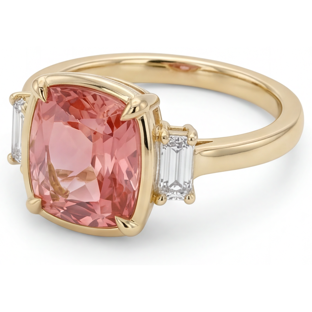 Padparadscha-Saphir- und Diamantring 3,4 Karat, echter Kissenschliff, weisse Baguettes, Dreistein, 14 Karat Gelbgold