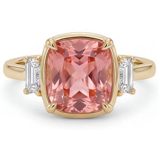 Padparadscha-Saphir- und Diamantring 3,4 Karat, echter Kissenschliff, weisse Baguettes, Dreistein, 14 Karat Gelbgold