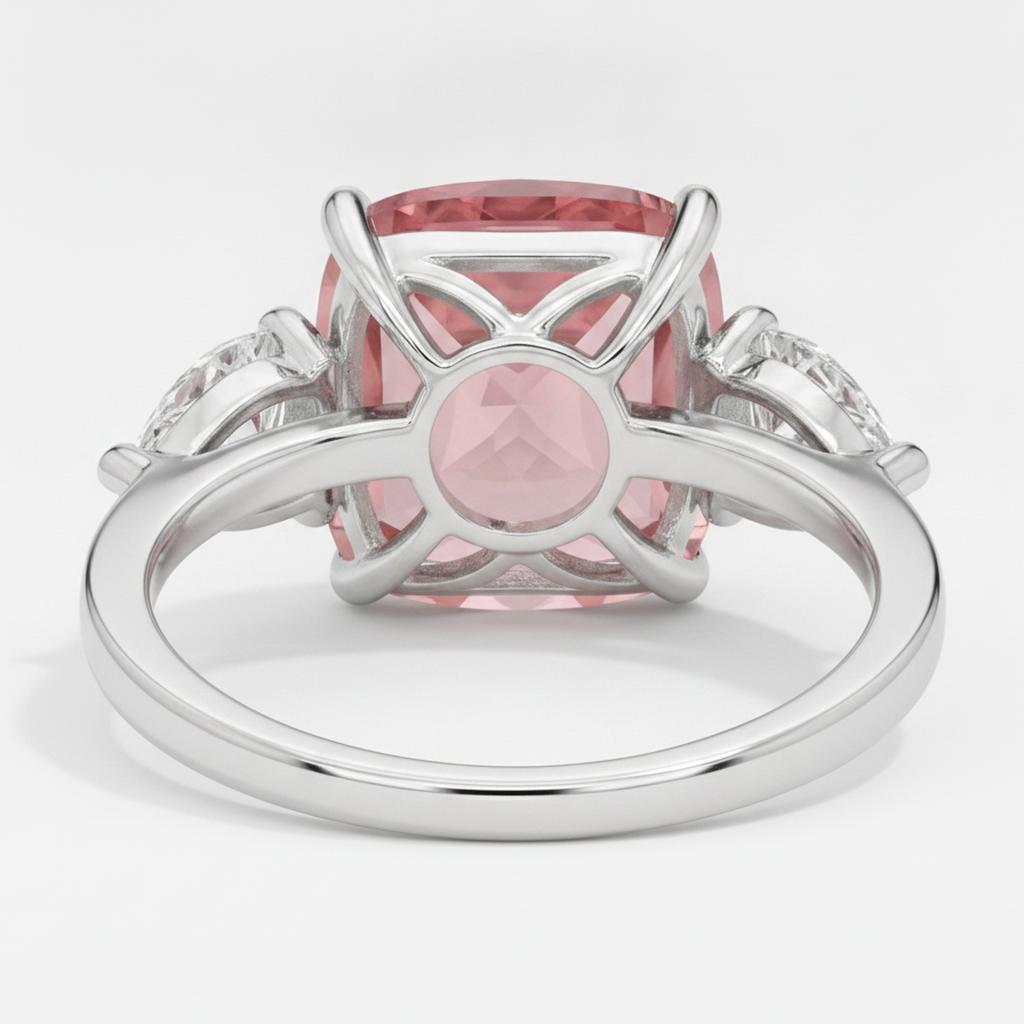 Padparadscha-Saphir-Dreisteinring 3,6 Karat, natürlicher Kissenschliff, Platin