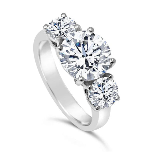 4 Karat Drei-Stein-Natürliche Diamanten-Verlobungsring im Rundschliff Weißgold