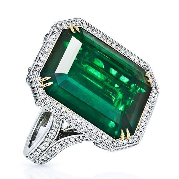 Großer  Grün Smaragdschliff-Diamant-Ring aus massivem zweifarbigem Gold 24,75 Ct
